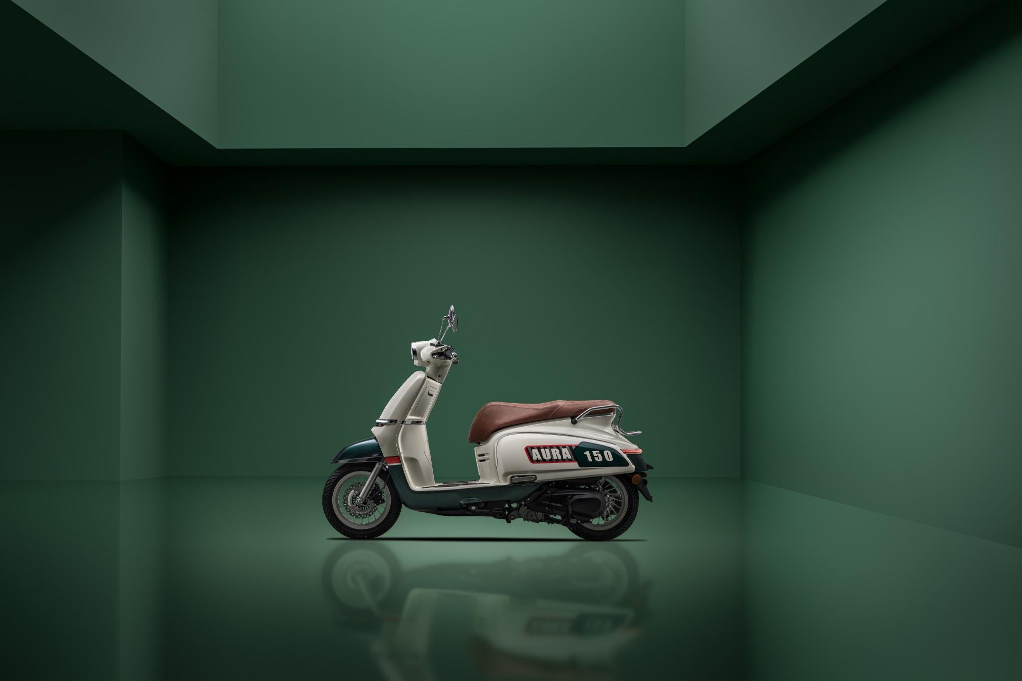 CFMOTO Mauritius AURA 150 | Scooter
