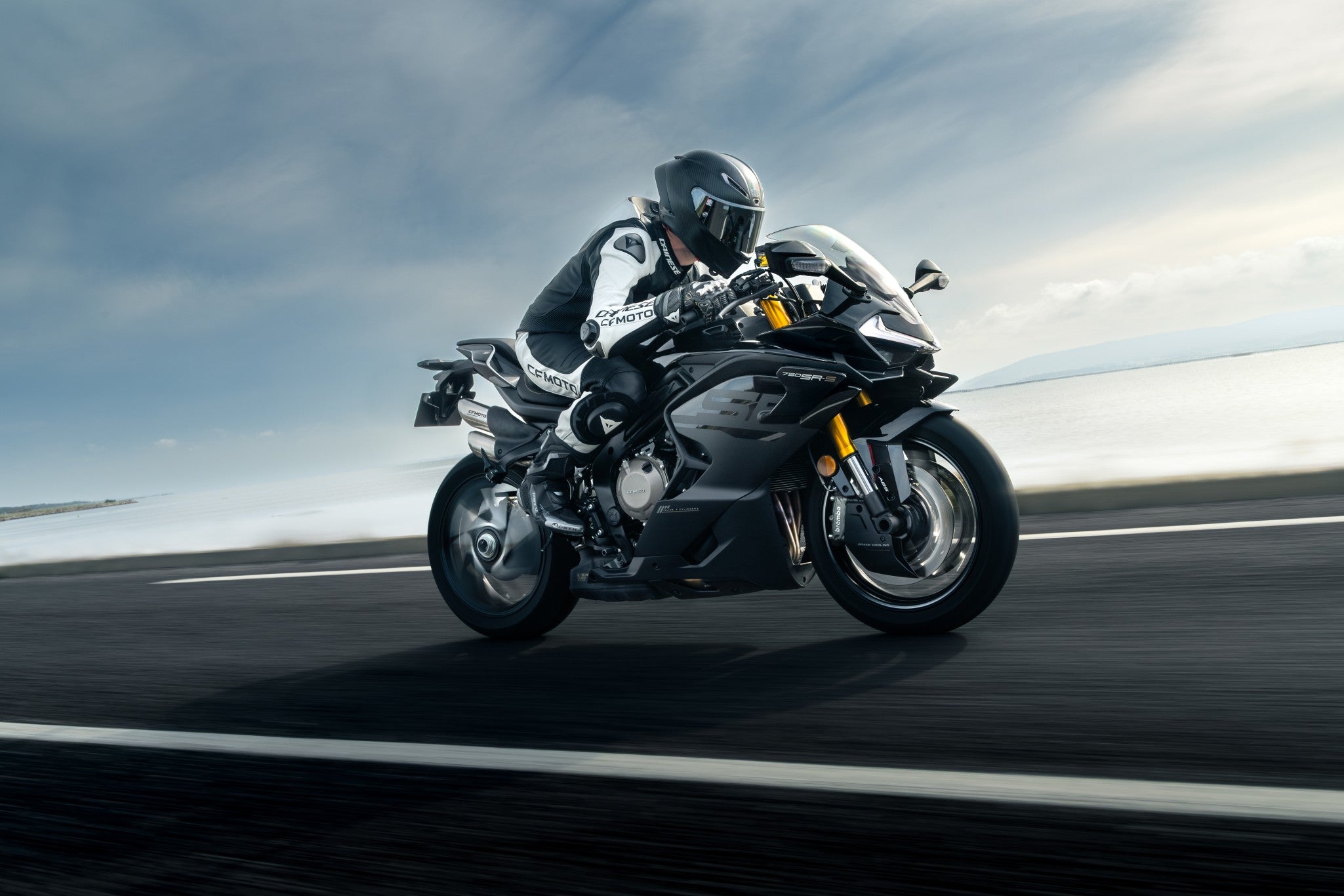 CFMOTO Mauritius 750SR-S | Sport motorcycle