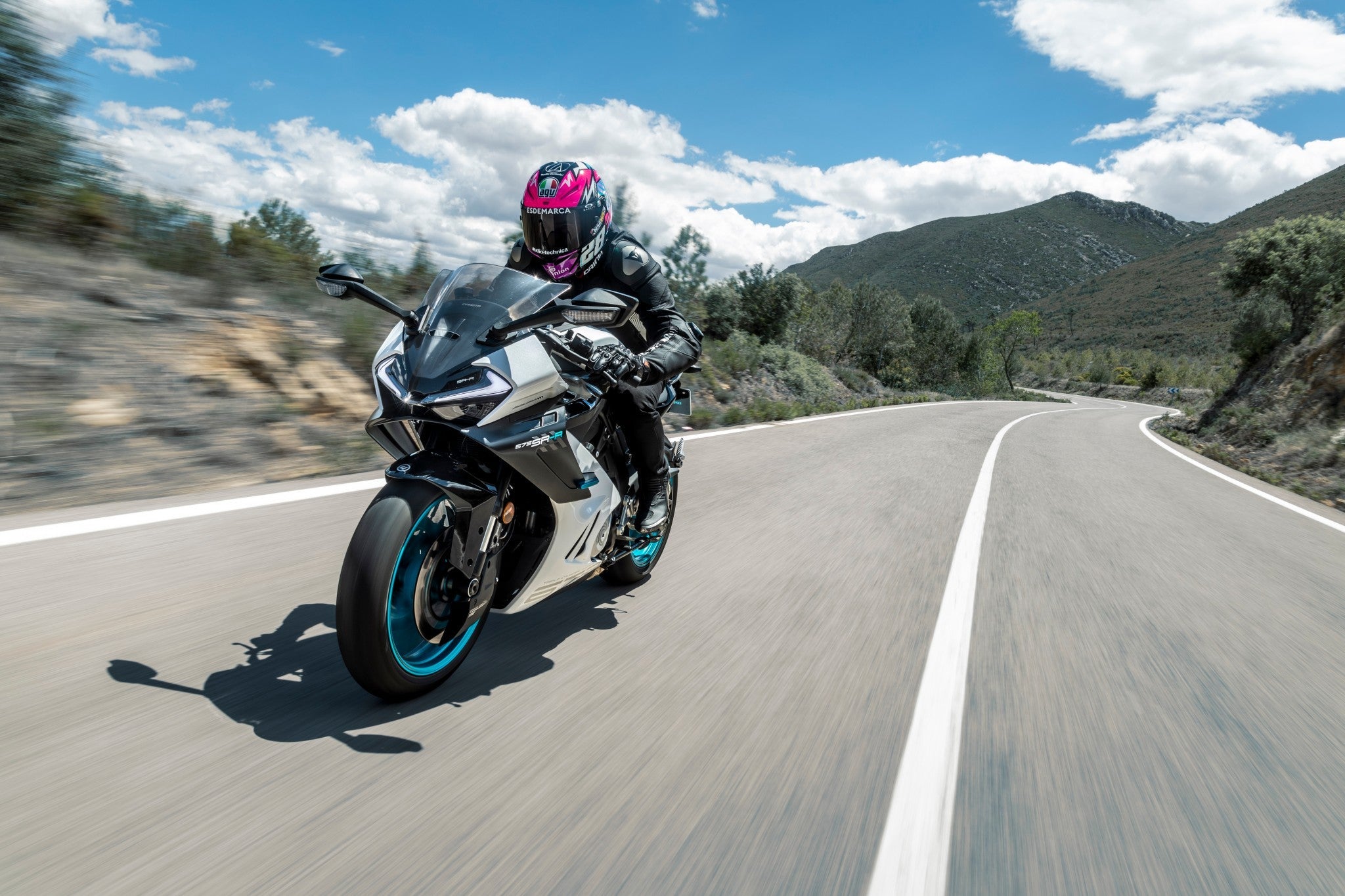 CFMOTO Mauritius 675SR | Sport motorcycle